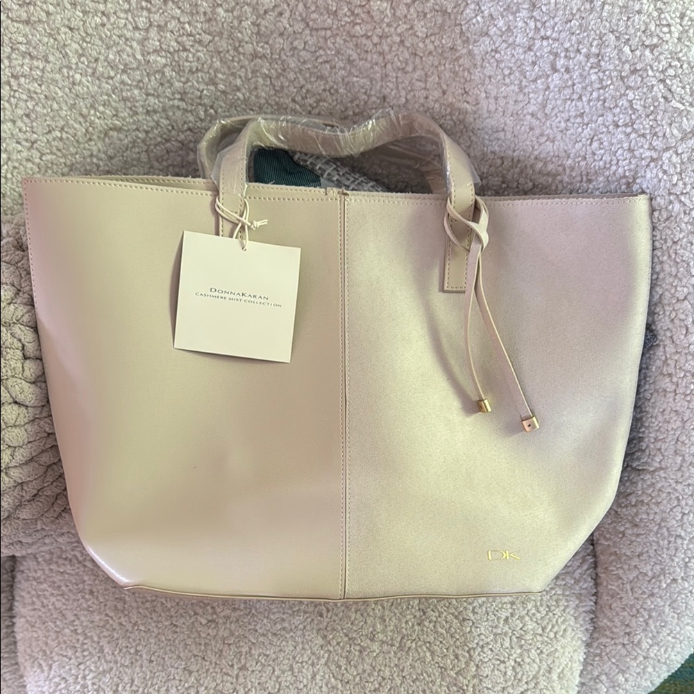 Donna Karan Cream Tote Bag Leather